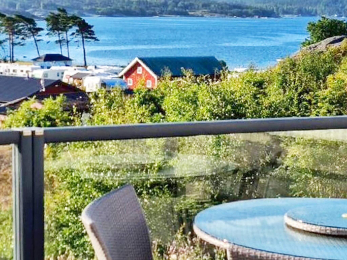 Others 4, person holiday home in STROMSTAD, Strömstad