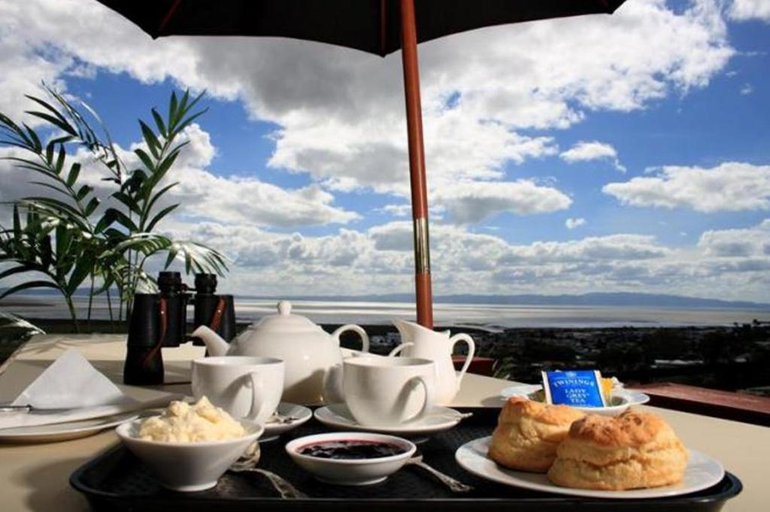 Food & Drinks, Chartre Manor B&B, Thames-Coromandel