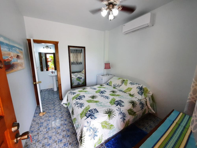 Bedroom 2, Guava Grove Villas and Resort, Roatán