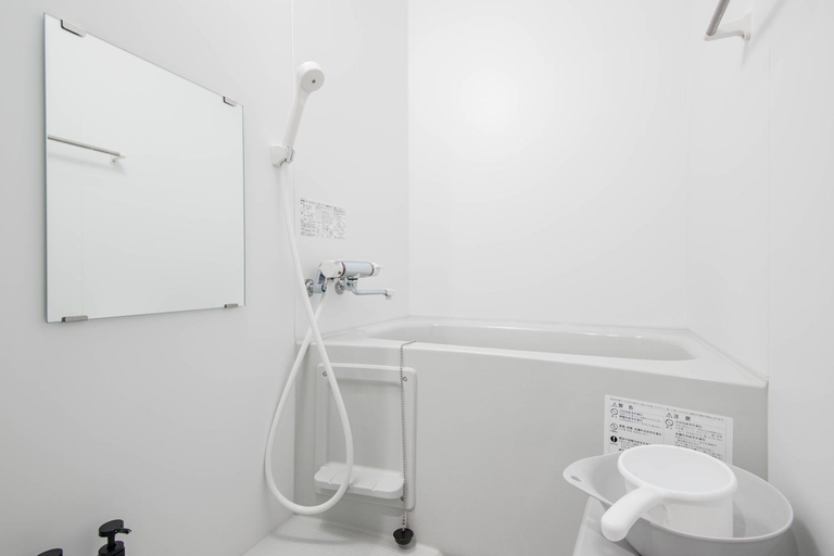 Bathroom 2, GREE, Otaru