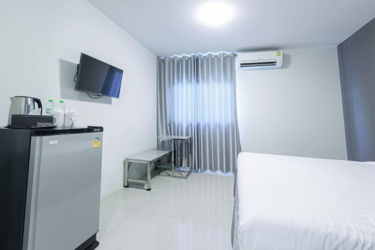 Bedroom 6