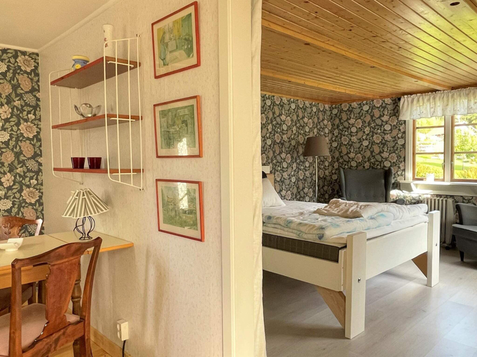 Bedroom 2, person holiday home in HENAN, Orust