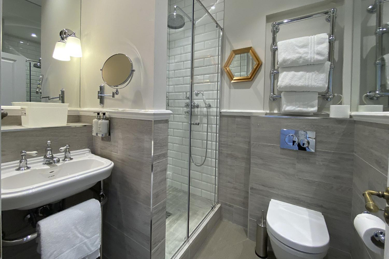 Bathroom 4, The Clerk and Well, London