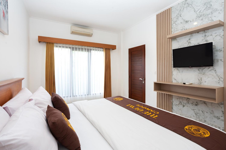Bedroom 13