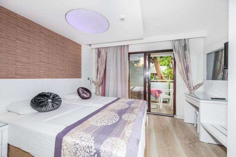 Bedroom 4, Tropic Beach Club Side, Manavgat