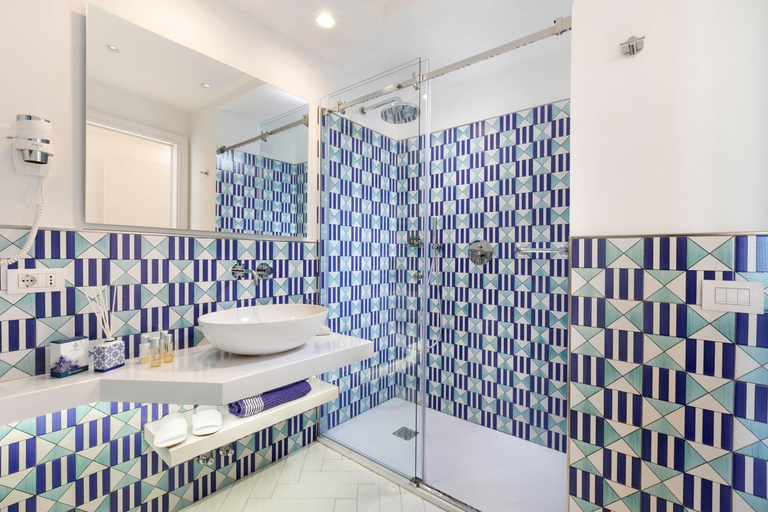Bathroom 4, Relais Caposcuro, Napoli