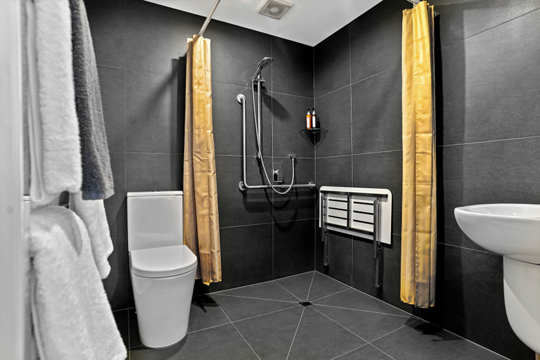 Bathroom 4, Central Park Apartments, Central Otago