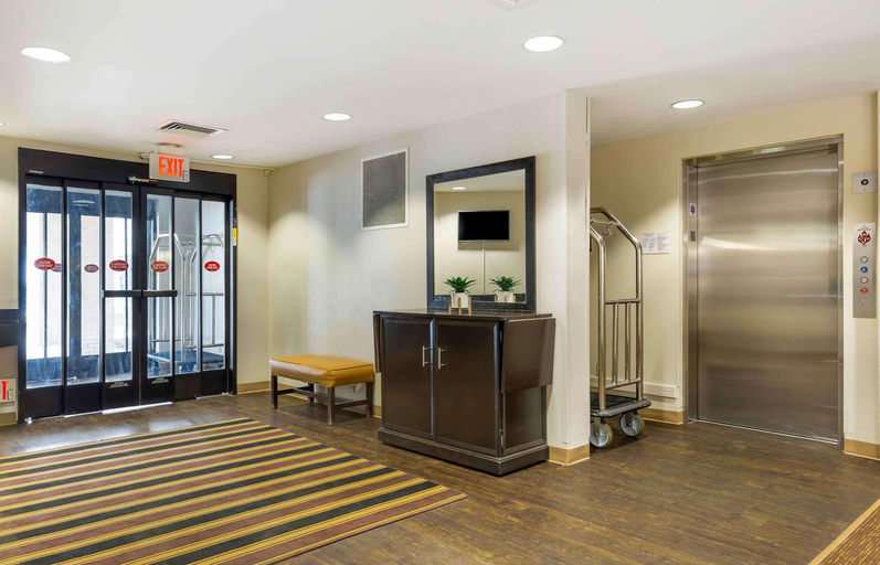 Public Area 3, Extended Stay America - Boston - Tewksbury, Middlesex