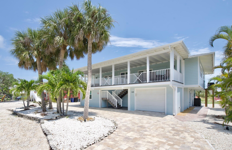Exterior & Views, Gone Coastal, Lee
