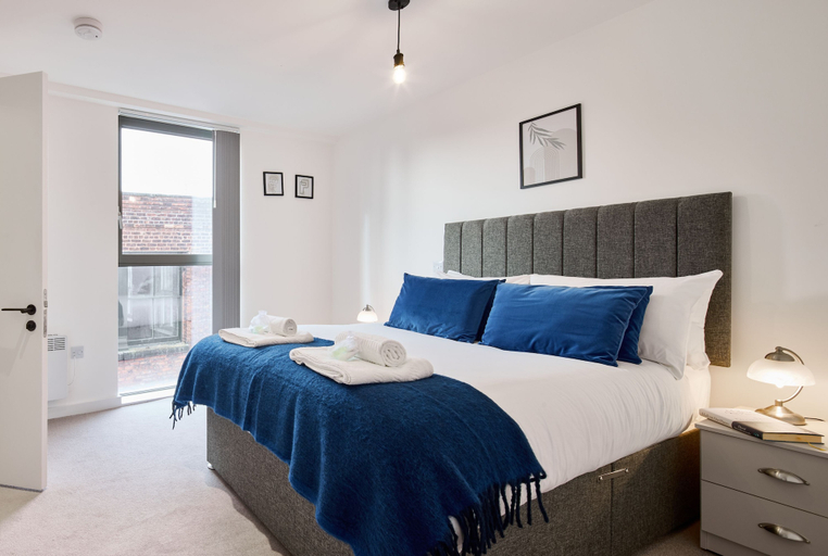 Bedroom 3, Chic Manchester Maisonette, Manchester