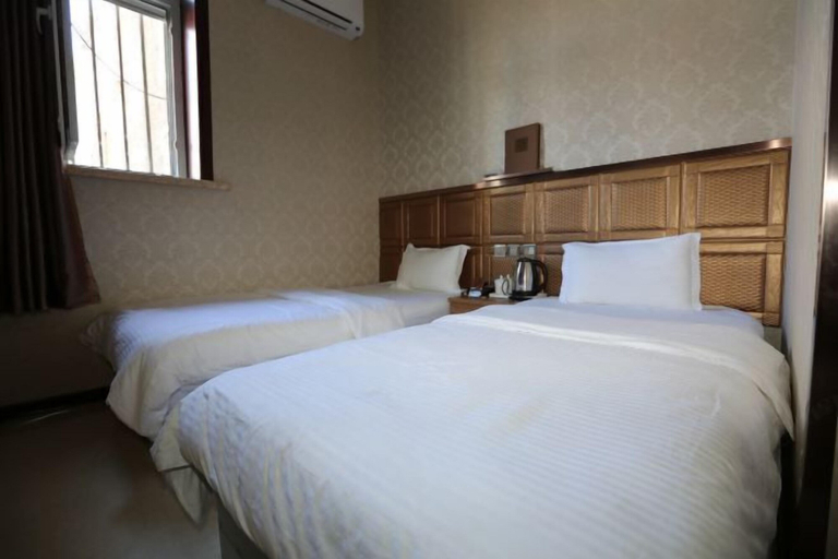 Room 2, Hui Zi Inn, Hulunbuir
