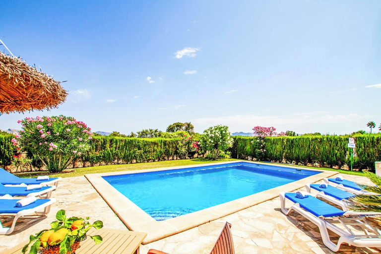 Others 5, Villa Bosque, Baleares