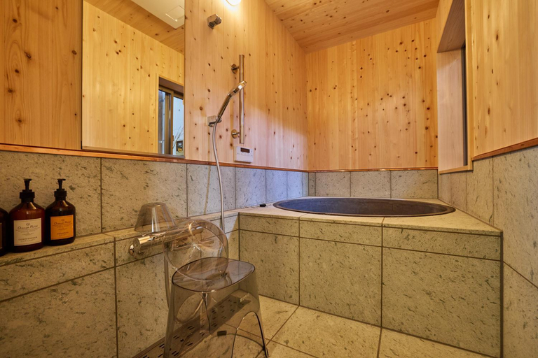 Shower 3, 博世庵, Nishikatsura