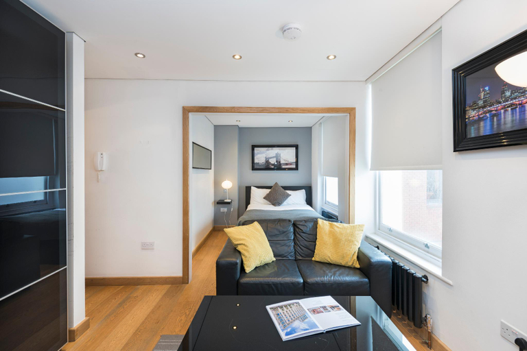 Bedroom 3, St.Paul's by Excel Apartments, London