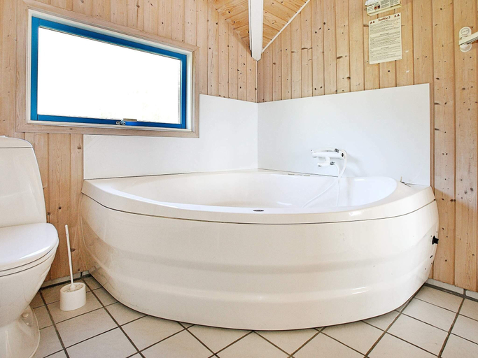 Bathroom 3, Cozy Retreat with Spa - By Traum Ferienwohnungen, Thisted