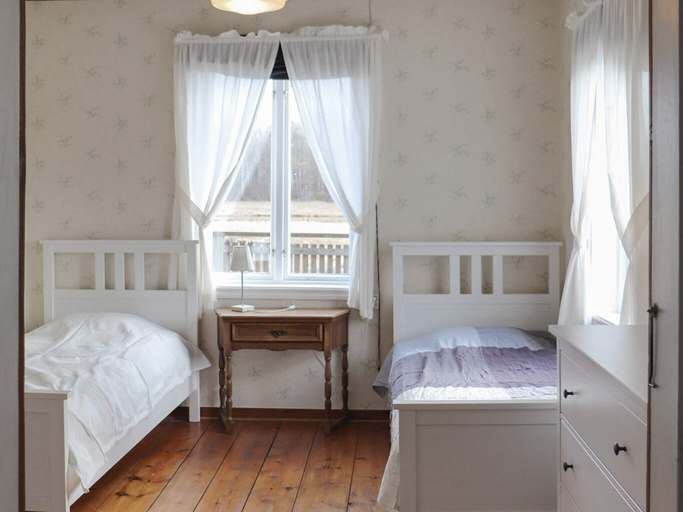 Bedroom 2, person holiday home in HOGSATER-By Traum, Färgelanda
