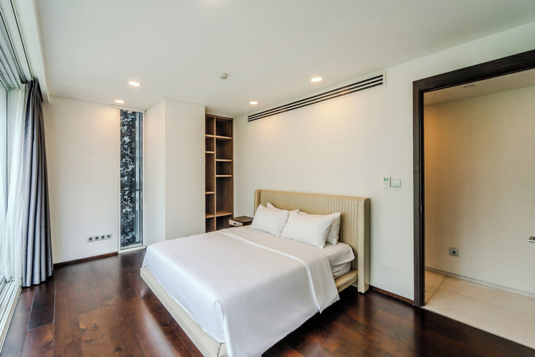 Bedroom 4, Royal Center Suites, District 3