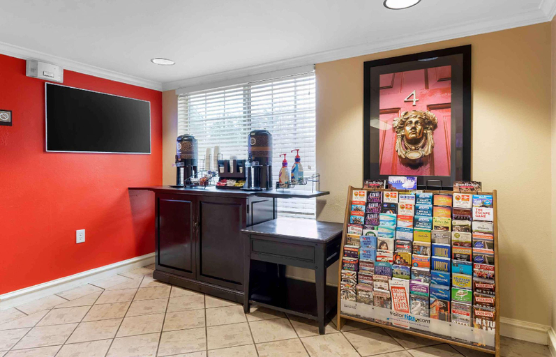 Food & Drinks 4, Extended Stay America Houston Galleria Uptown, Houston