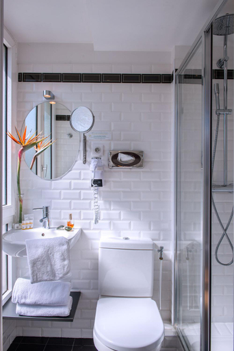 Bathroom 4, Hotel Villa Boheme, Paris