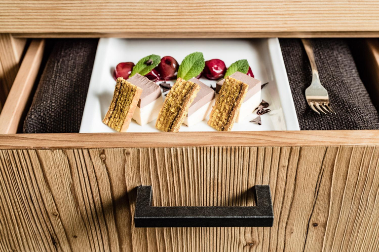 Others 5, Hotel Krause, Bolzano