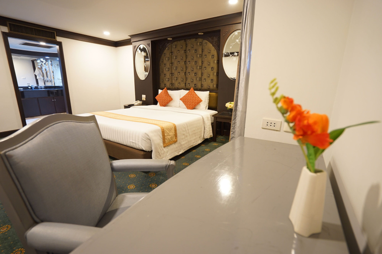 Bedroom 8