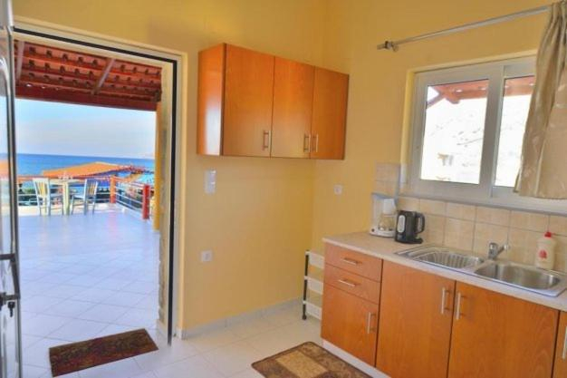 Others 5, Sargos Rooms Nopigeia, Crete