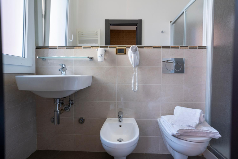 Bathroom 4, Hotel Astoria, Bologna