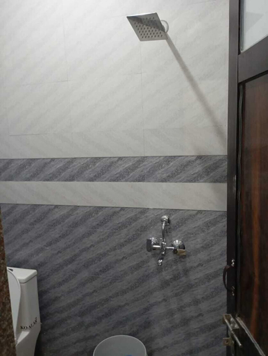 Bathroom 3, Khatu Shyam Niwas, Sikar