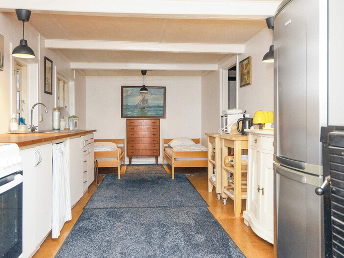 Others 4, Lakeside Holiday Home with Forest, Skanderborg