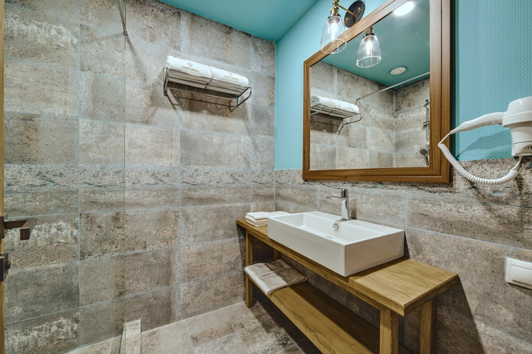 Bathroom 4, Ampelo Resort, Gurjaani
