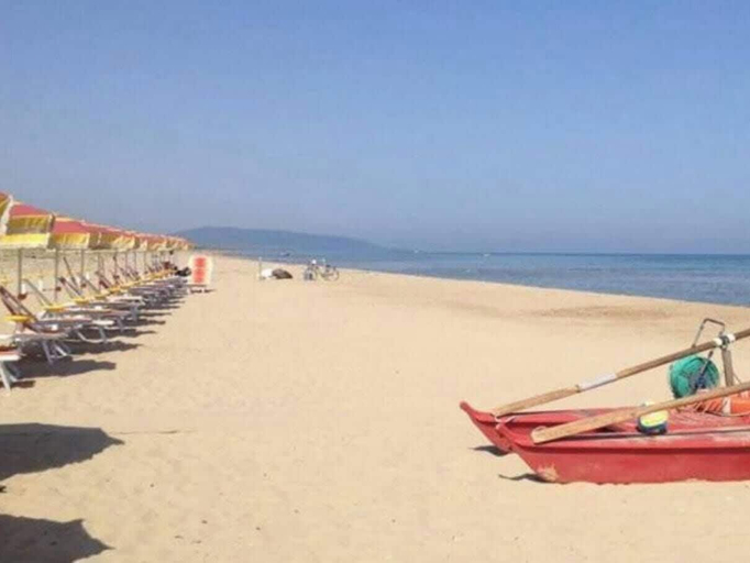 Others 5, Chalet Viola Beach Village, Foggia