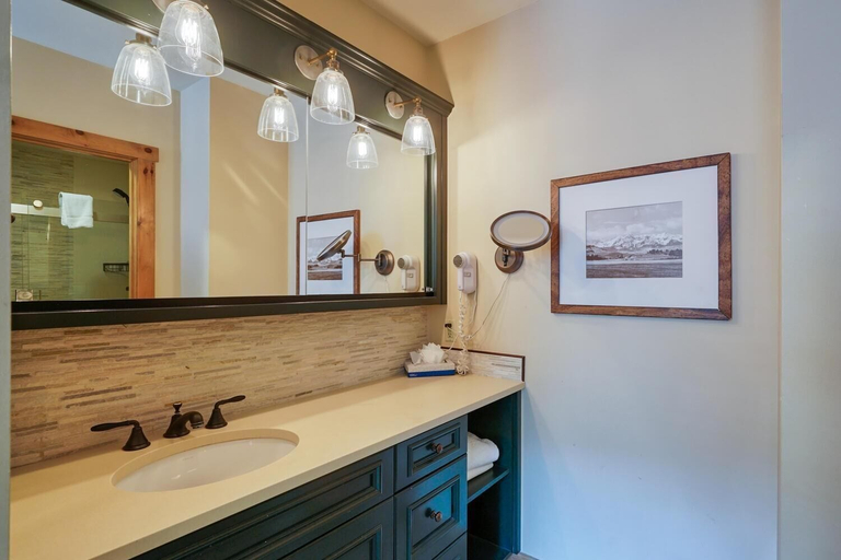Bathroom 5
