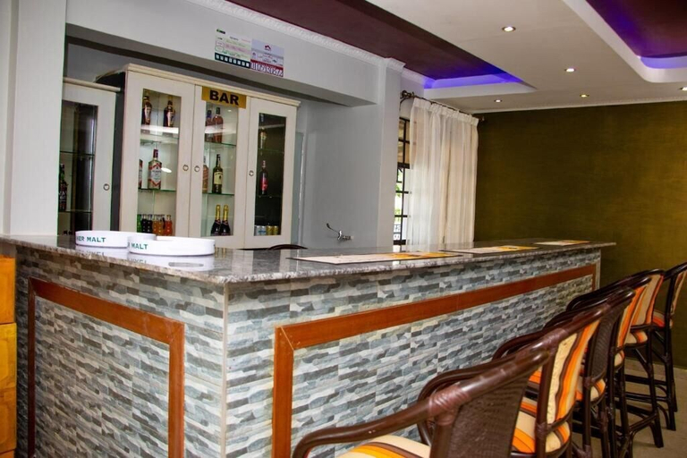 Food & Drinks 4, Mojoh Inn Hotel, Ugunja