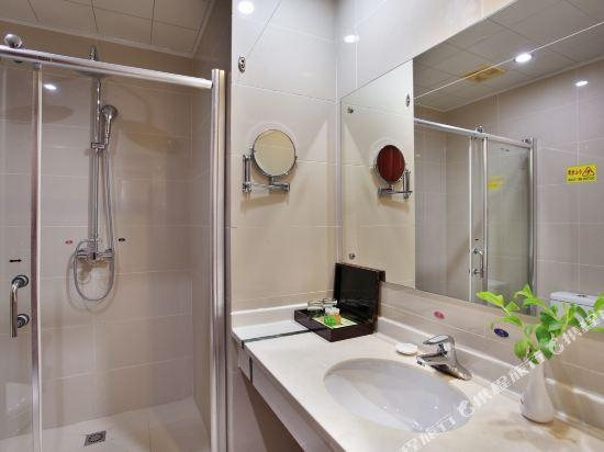 Bathroom, Baseli Hotel (Lijiang Ancient Town Bus Station), Lijiang