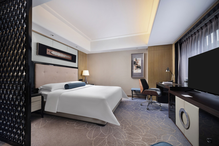 Bedroom 3, Pullman Shanghai Jing'an, Shanghai
