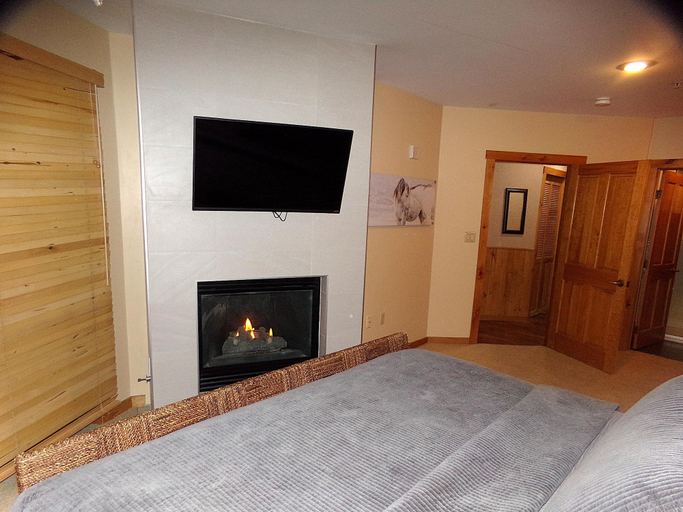 Bedroom 12