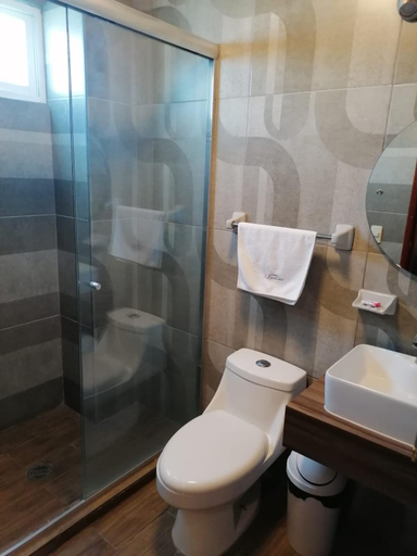 Bathroom 3, Hotel Santino, Toluca