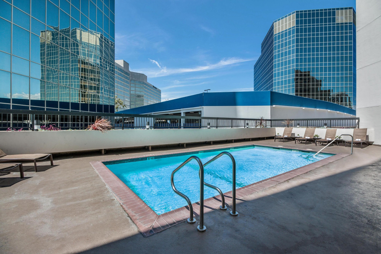 Sport & Beauty, Sonesta Los Angeles Airport LAX, Los Angeles