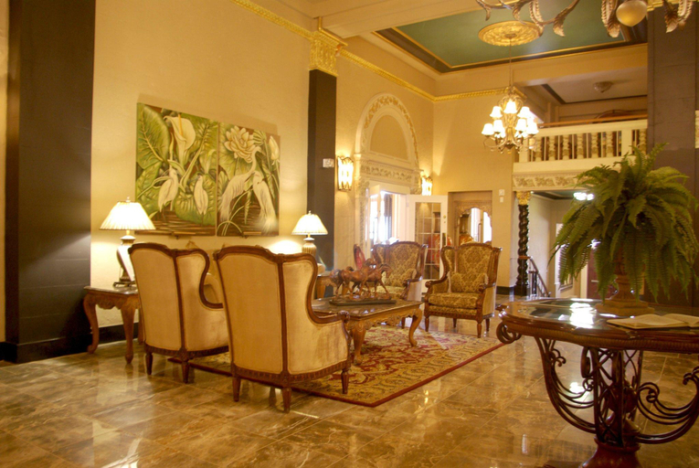 Public Area 2, Grant Hall Hotel, Division No. 7