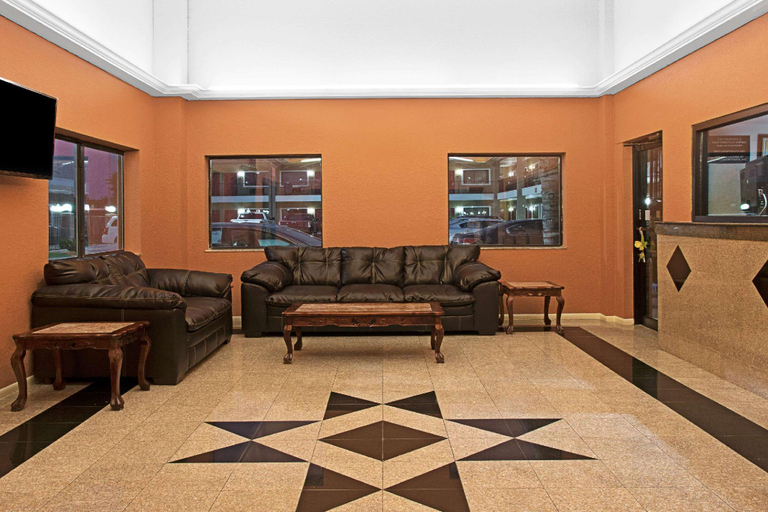 Public Area 2, Super 8 by Wyndham Houston/Brookhollow NW, Houston