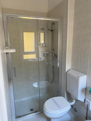 Bathroom 5, HC Resort, Udine