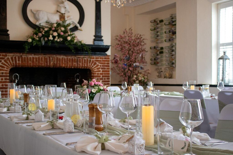 Food & Drinks 5, The Scole Hotel, Norfolk