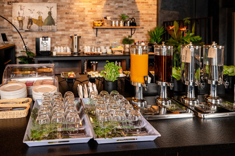 Food & Drinks 4, Hotel Wiki Sanok Events & Bowling, Sanok