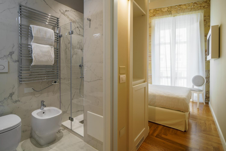 Bathroom 4, Boutique Hotel Carlo Felice, Cagliari