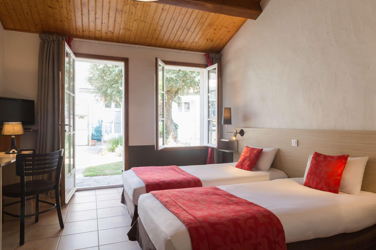 Bedroom 3, Domaine Le Martinet, The Originals Relais, Vendée