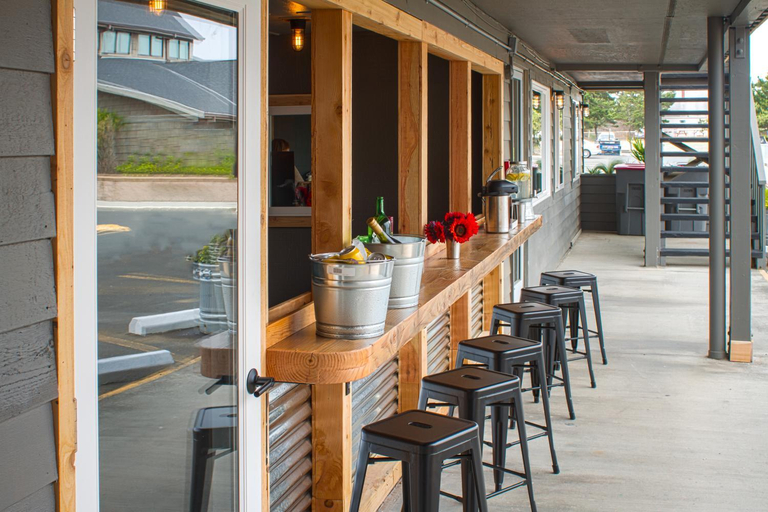 Food & Drinks 5, Ashore Hotel, Clatsop