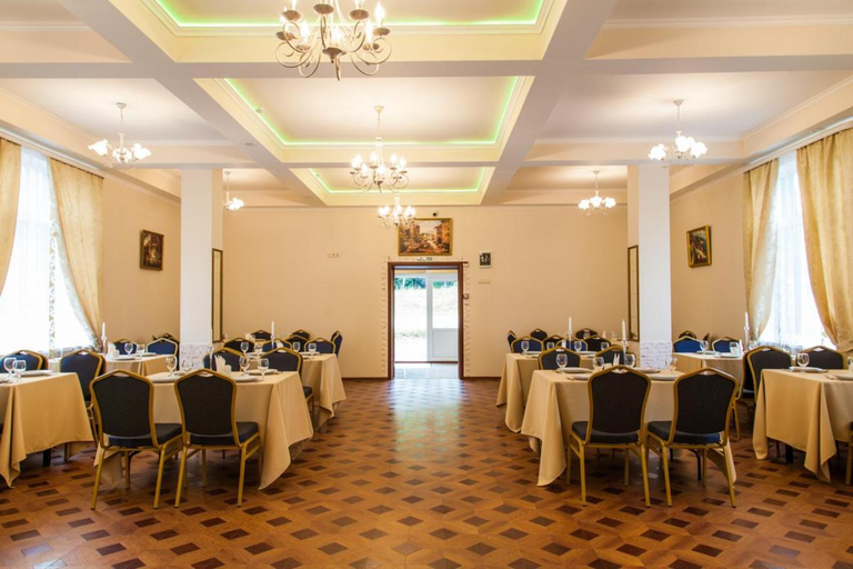 Others 5, Nor Hotel, Borovskiy rayon