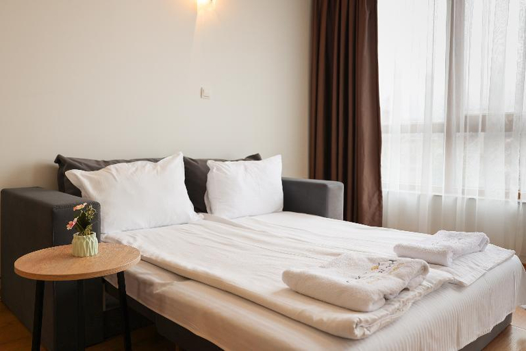 Bedroom 3, Green Wood Resort Apartments, Razlog