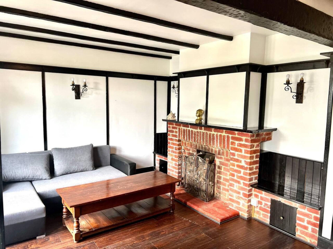 Living area 3, Sleeps 8 Thamefront Gem w/ Petsok, Free Parking, Windsor and Maidenhead
