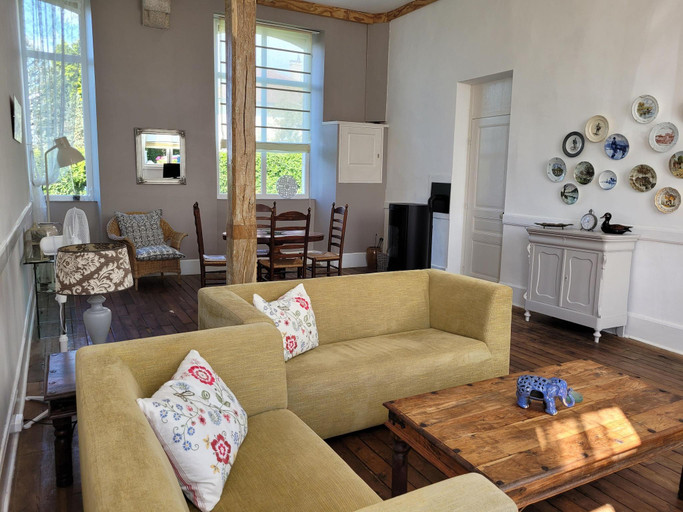 Others 4, Holiday Home in Limousin near Forest, Haute-Vienne